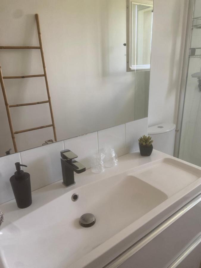 Le Patio, Chambres D Hotes Pour Adultes En Camargue, Possibilite De Naturisme A La Piscine, Aimargues Εξωτερικό φωτογραφία
